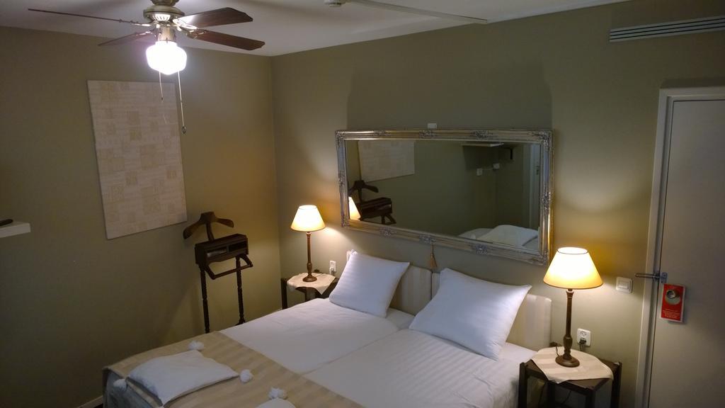 Hotel De Kroon Oirschot Quarto foto